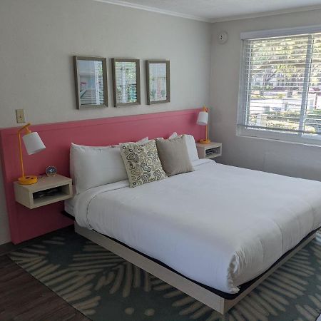 Queen's Court Inn St. Simons Island Extérieur photo