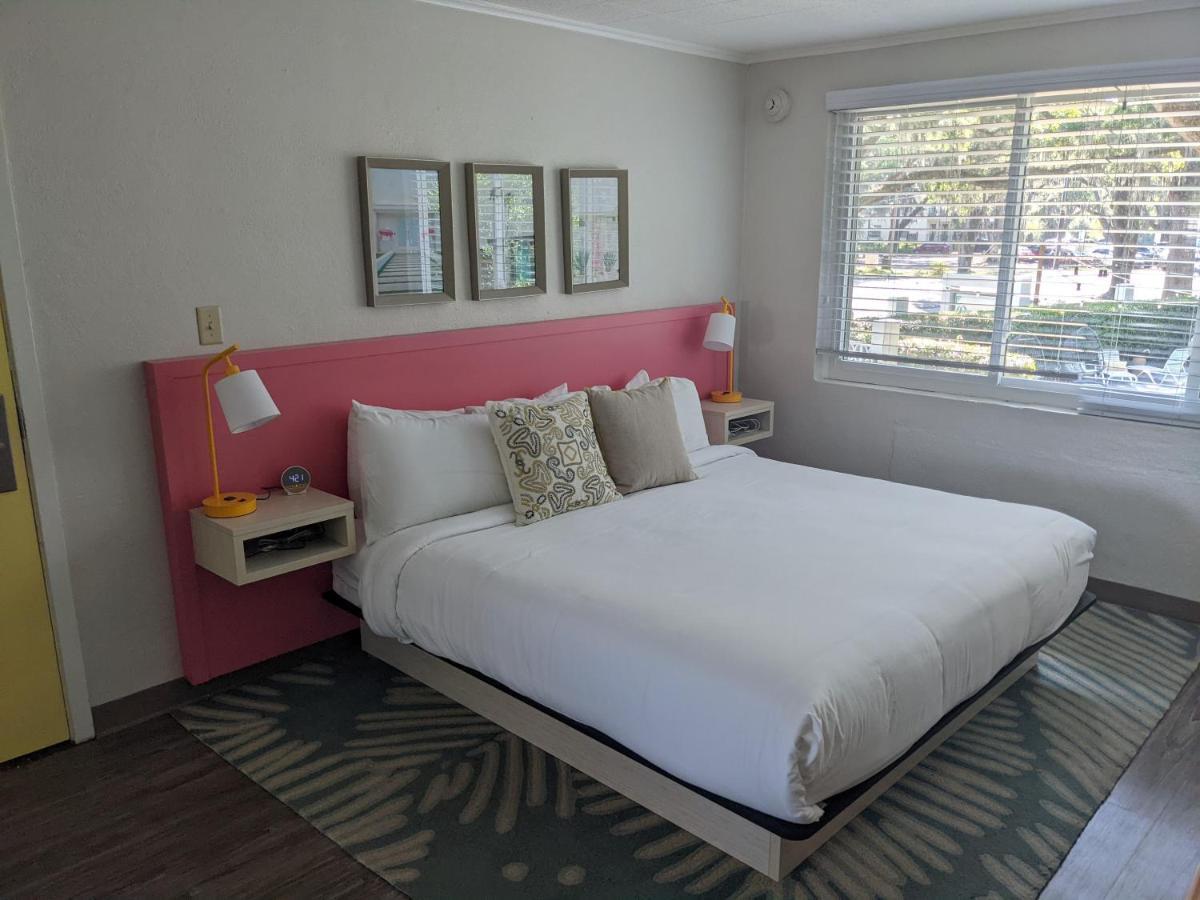 Queen's Court Inn St. Simons Island Extérieur photo